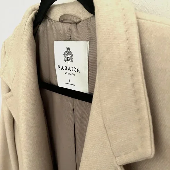 Babaton Atelier Women s Small Cream Coat